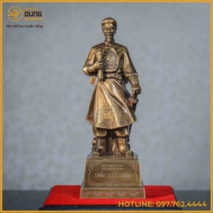 Tượng Trần Hưng Đạo đồng vàng hun giả cổ cao 30cm ngang 11cm