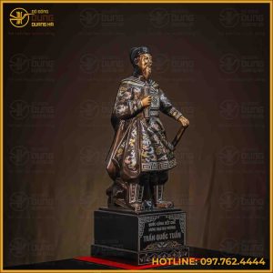 Tượng Trần Hưng Đạo đồng đỏ khảm tam khí kĩ cao 38cm