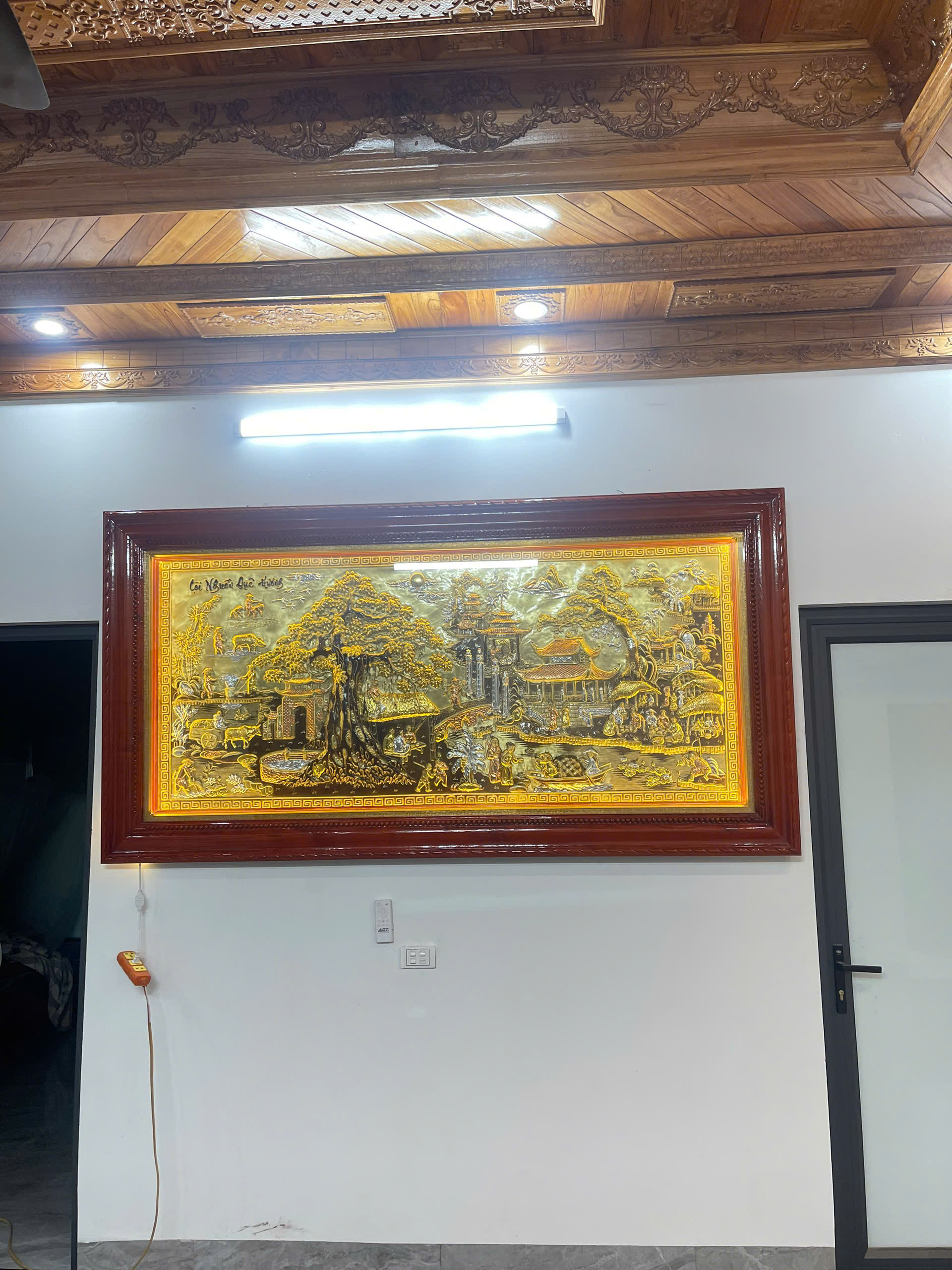 Hoàn thiện, lắp đặt tranh cội nguồn quê hương 2m3x1m2 tại xã Tân Minh, tỉnh Ninh Bình