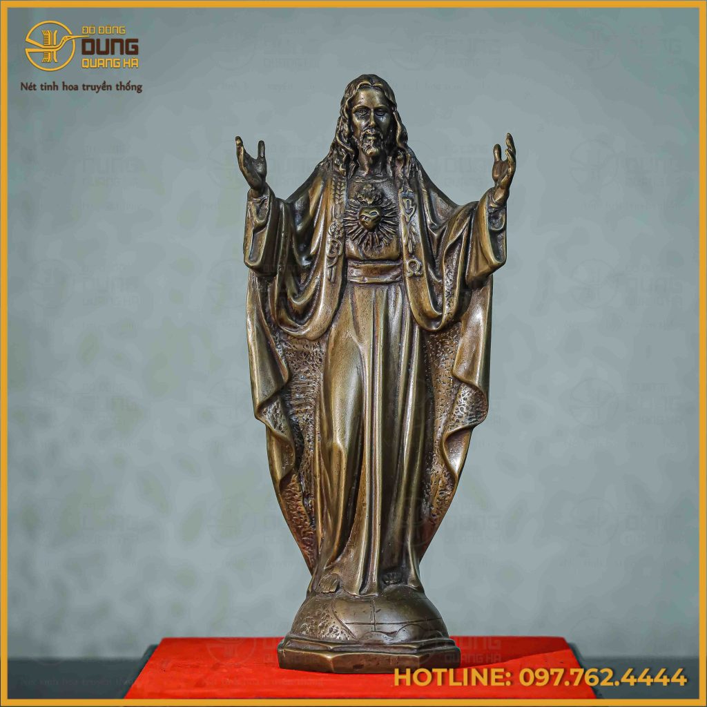 Tượng Chúa Jesus bằng đồng vàng hun cao 30cm
