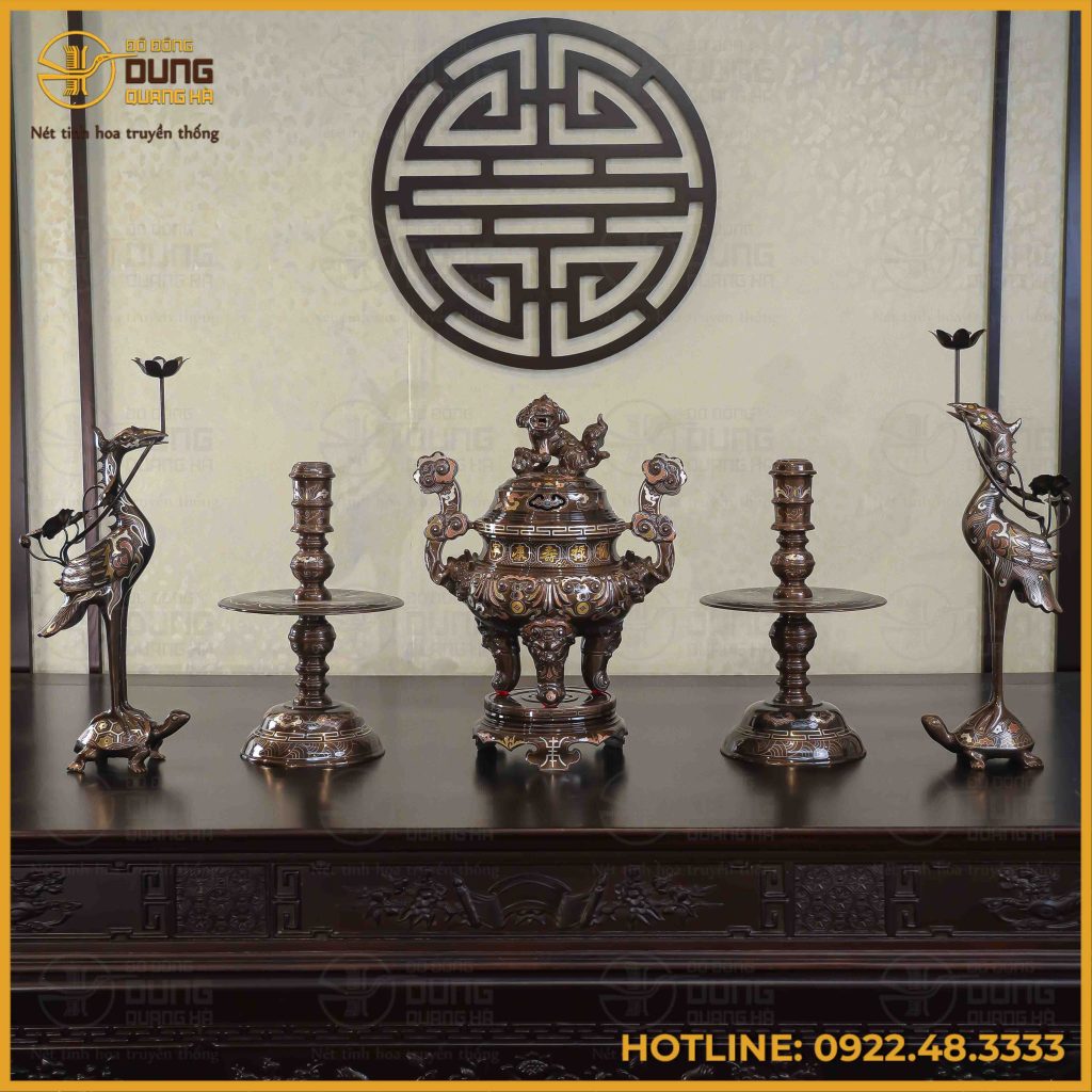 Bộ ngũ sự bằng đồng đỏ khảm ngũ sắc chạm sòi cao 50cm