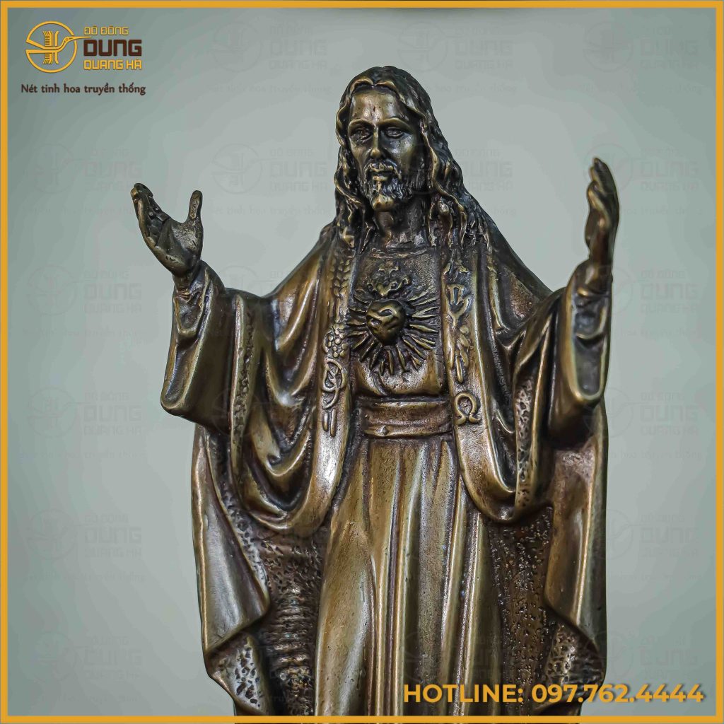 Tượng Chúa Jesus bằng đồng vàng hun cao 30cm