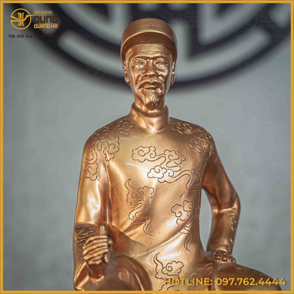 Tượng Nguyễn Du bằng đồng đỏ cao 42cm