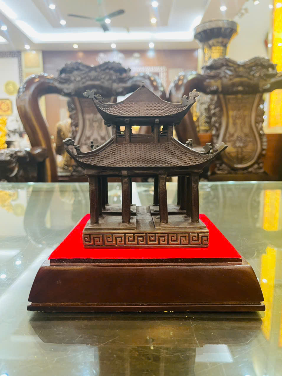 Chế tác từ nguyên liệu đồng đỏ, đảm bảo độ bền