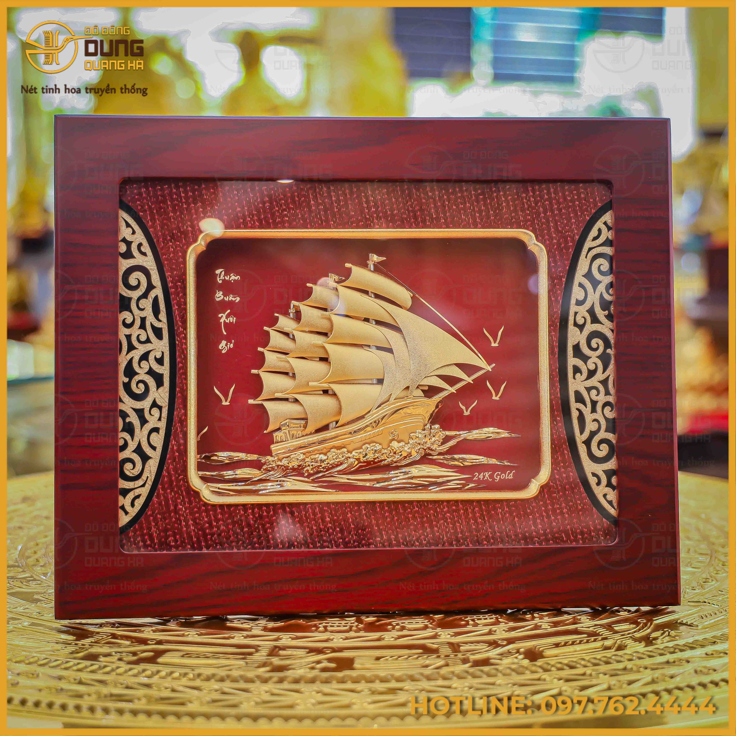 Tranh Thuận Buồm Xuôi Gió bằng đồng dát vàng kích thước 27x34cm