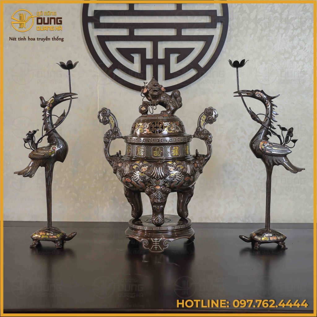 Bộ tam sự hạc đồng đỏ khảm tam khí kỹ chạm sòi 60cm