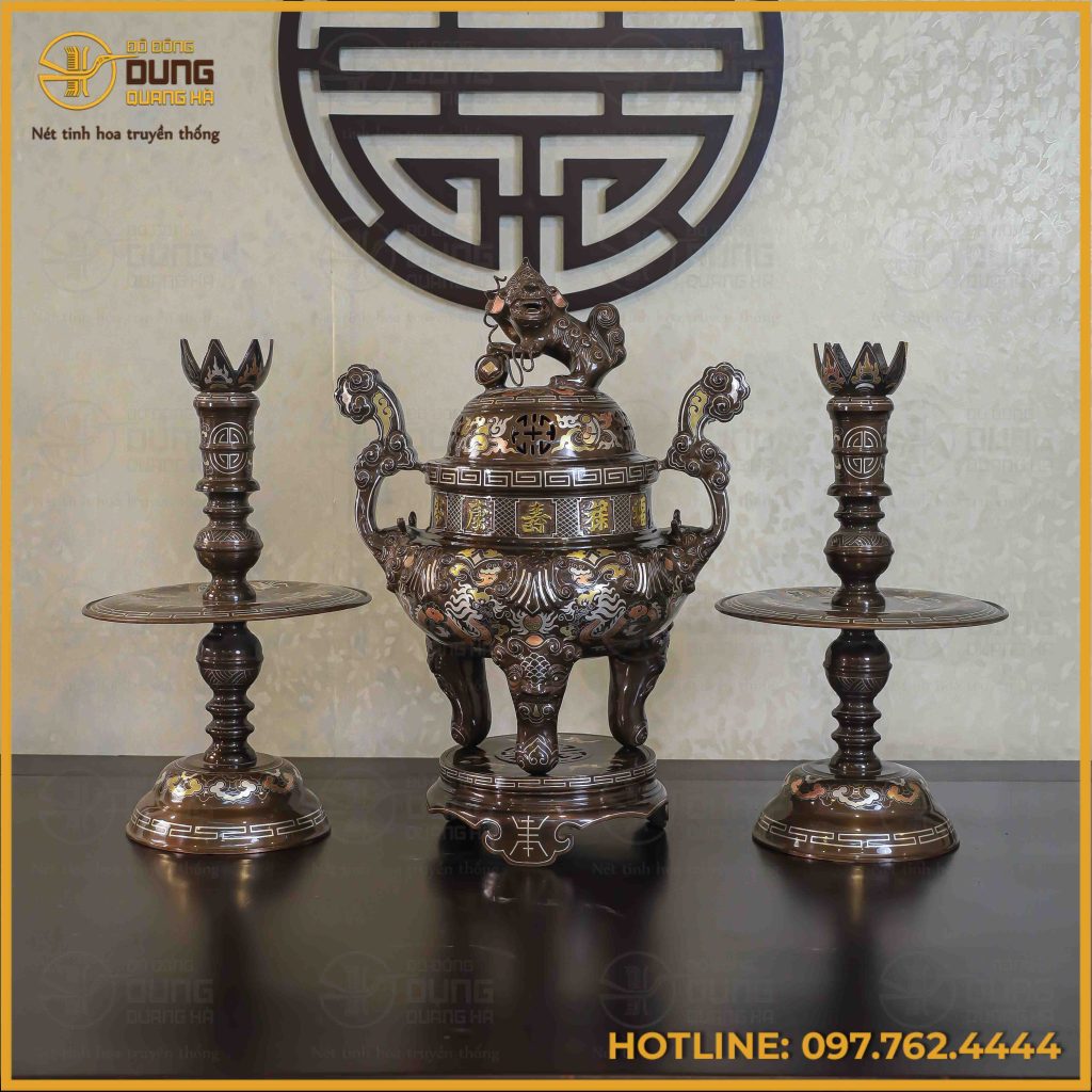 Bộ tam sự nến đồng đỏ khảm tam khí kỹ chạm sòi 60cm