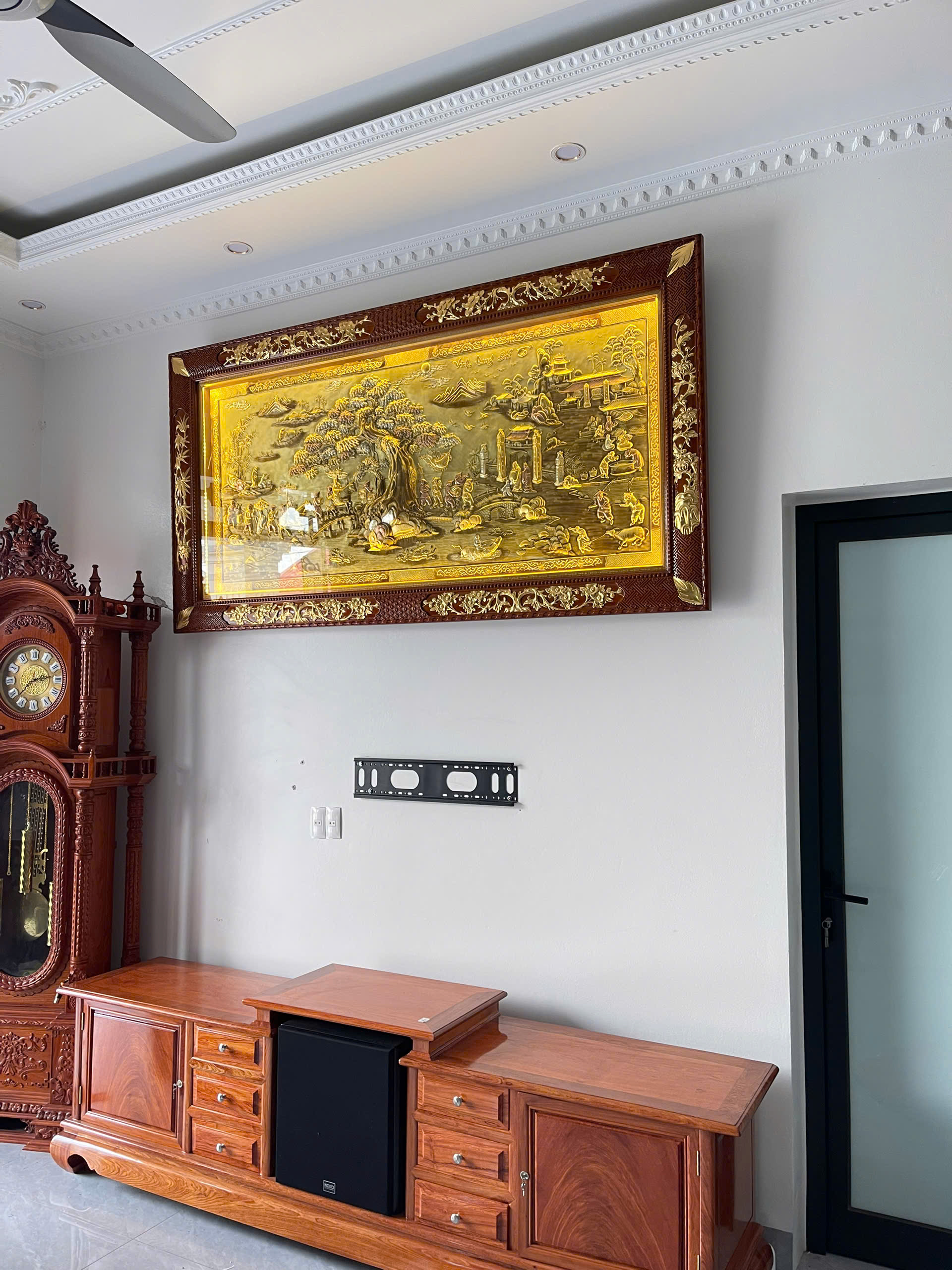 Chế tác tinh xảo từ đồng vàng tấm cao cấp