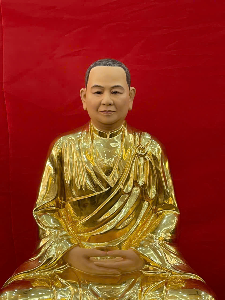 Màu sắc tươi sáng, sang trọng