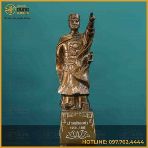 Tượng Lý Thường Kiệt đồng đỏ làm màu khảm bạc kích thước 54x14,5cm